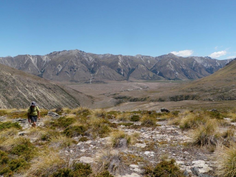 06_Ahuriri_Valley_from_knob