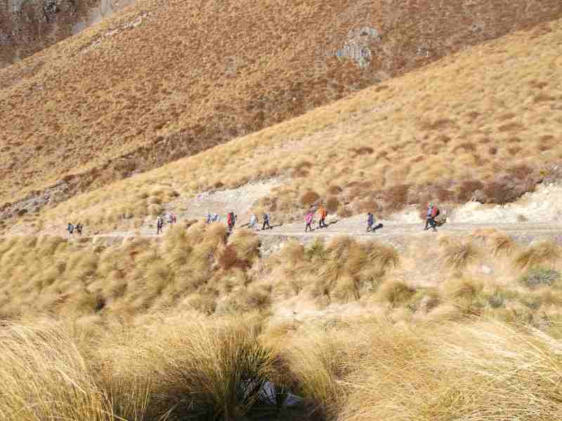 14-Heading-down-from-the-lodge
